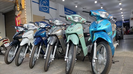 Có nên mua xe Wave 50cc cho học sinh